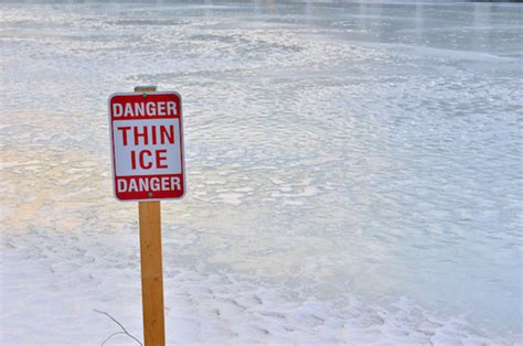 Thin Ice Prompts Warning From Winnipeg Emergency Officials Chrisdca
