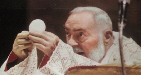 Il Primo Miracolo Di San Padre Pio Da Pietralcina Ecco Come è
