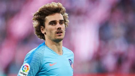 Antoine griezmann looks set to miss the rest of the season afer barcelona said on. Barcelona Make Definitive Decision on Move for Antoine ...