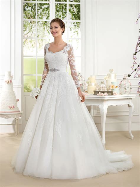 Per il tuo grande giorno, scegli il modello che più ti rispecchia: roxana- abito sposa principessa online tulle pizzoSposatelier