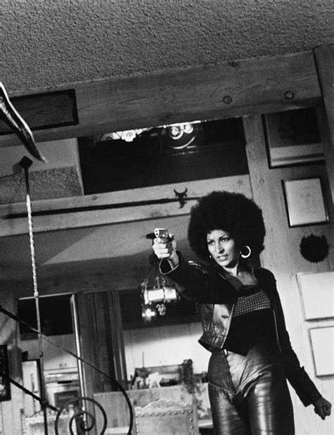 Pin By Mason Masteka On Heck Yeah Foxy Brown Pam Grier Foxy Brown