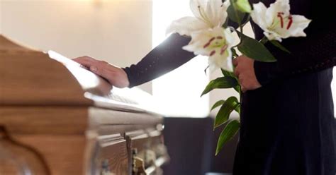 Making Decisions At Funeral Homes Gs And Company