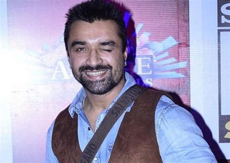 Bigg Boss 8 Ajaz Khan Ensures To Be Decent And Cultured This Time