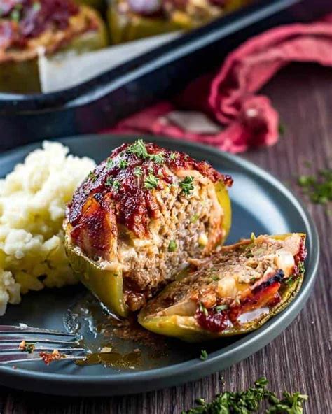Tasty, easy, and low cal stuffed peppers. Easy Low Carb Keto Meatloaf Stuffed Peppers | Recipe ...