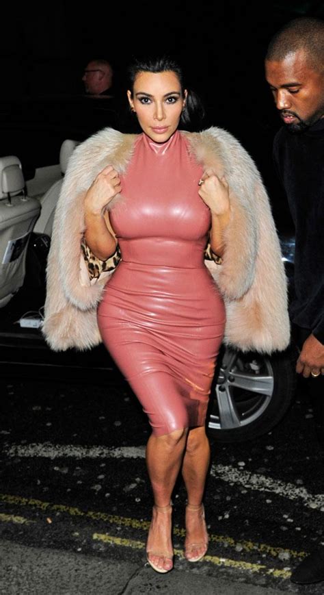 Kim Kardashian Mouthwatering In Melbourne Clad In Latex Skirt