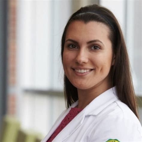 Alesya Poplavskiy Cardiothoracic Surgery Physician Assistant Mount
