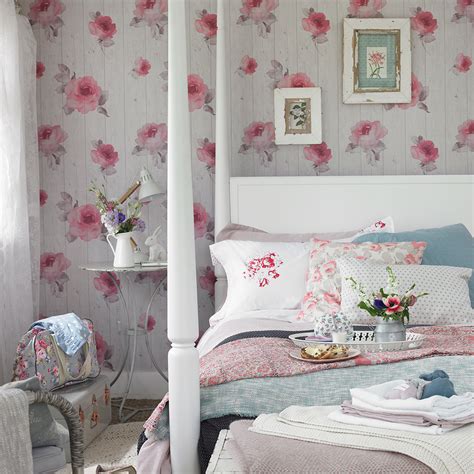 This room is an awesome example of how cute girls room can be if it's decorated with pink and white colors. Pink bedroom ideas that can be pretty and peaceful, or ...