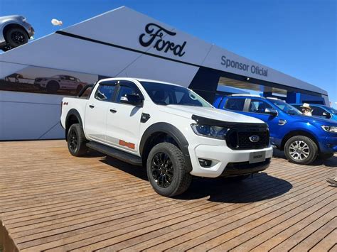 Previo A La Despedida Ford Presentó A La Nueva Ranger Fx4 En Expoagro