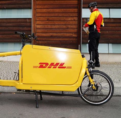Euer paket auch am wochenende in empfang nehmen könnt. In Großstädten : DHL liefert Pakete jetzt per Fahrrad aus ...