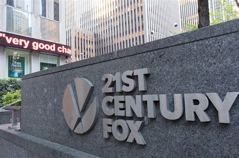 Fox Tries To Gain Leverage Over Affiliates On Live Streaming Wsj
