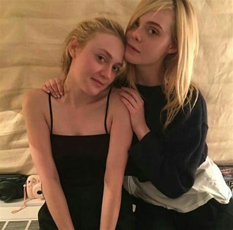 Pin By Misfit On 05 One And Only Dakota And Elle Fanning Elle Fanning Dakota Fanning