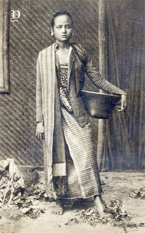 Potret Wanita Jawa Sekitar 1910 Potret Wanita Foto Zaman Dulu