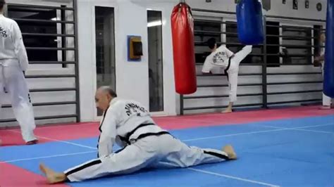 Taekwondo Flexibility Training And Warming Up Youtube