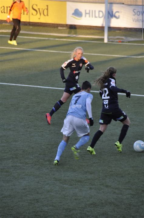 All information about malmö ff (allsvenskan) current squad with market values transfers rumours player stats fixtures news. Bilder Ifrån Gårdagens Match Mellan FC Rosengård vs Malmö ...