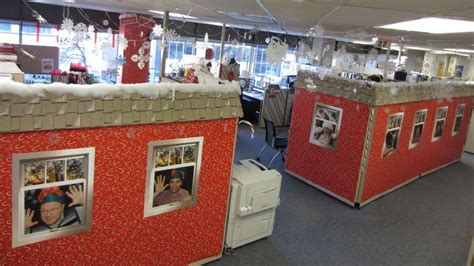 Check spelling or type a new query. Pin by Latoya Durant on CHRISTMAS CUBICLE | Holiday office ...