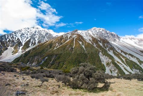 New Zealand Scenic Mountain Stock Photo Image Of Climb Outdoor 38395304