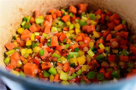 Discover new light and easy recipes from ree drummond that will have you eating well tonight. Veggie Chili | The Pioneer Woman | Bloglovin'