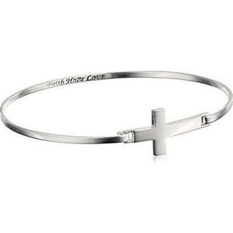 What is a good confirmation gift for girl? 15 Unique Confirmation Gift Ideas For Girls (With images ...