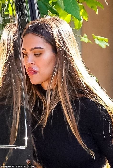 Amelia Hamlin Shares Very Pouty Selfie After Showing Bruised Lips In Malibu With Scott Disick