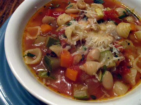 Instant pot minestrone soup is the perfect hearty meal to warm you up. Minestrone Soup | Free Recipe Network