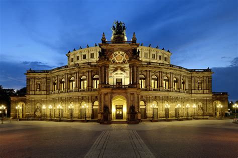 Dresden is located on the elbe river and is an industrial, governmental and cultural centre, known worldwide for bruehl's terrace and its historic landmarks in the old town (altstadt). A Walking Tour of Dresden's Architectural Landmarks