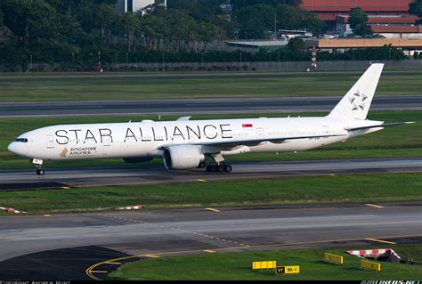 Boeing 777 312er Star Alliance Singapore Airlines Aviation Photo