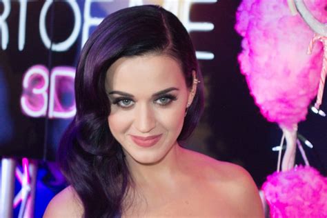 Katy Perry Strikes Mobile Game Deal With Maker Of Kim Kardashians App