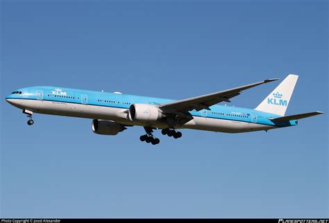Ph Bvf Klm Royal Dutch Airlines Boeing 777 306er Photo By Joost