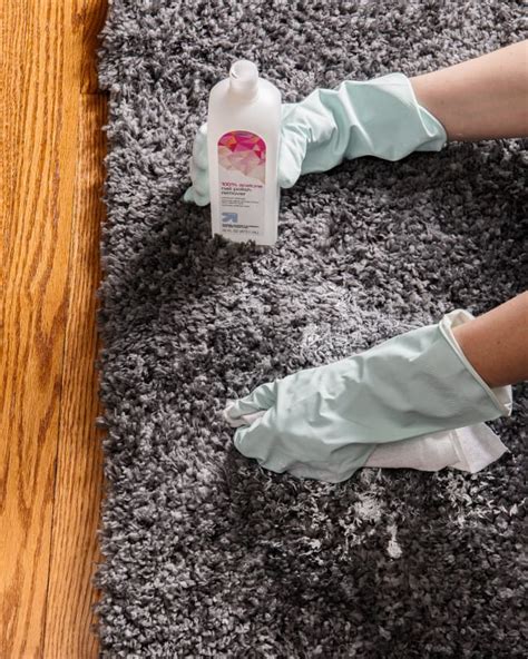 How to get acrylic paint out of clothes is pretty straightforward, as long as you catch it while the paint is still wet. How to Get Paint Out of Carpet - 2 Ways to Remove Paint ...