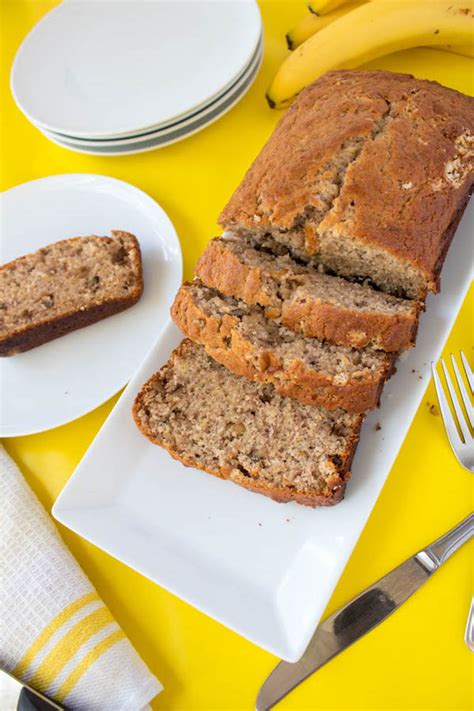 There are thousands of banana bread recipes out there—this is the only one you'll ever need. The Most Amazing Banana Bread ~ Recipe | Queenslee Appétit