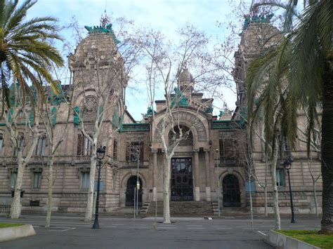 La mujer tiene tres días en un plantón al frente del palacio de justicia de santa marta exigiendo que las autoridades se. Palacio de Justicia de Barcelona - Wikipedia, la ...