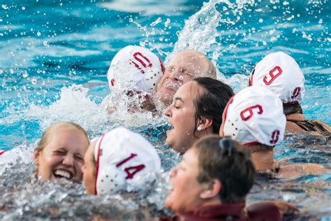 Ucla Womens Water Polo Loses To Stanford 7 6 In The Ncaa Championships