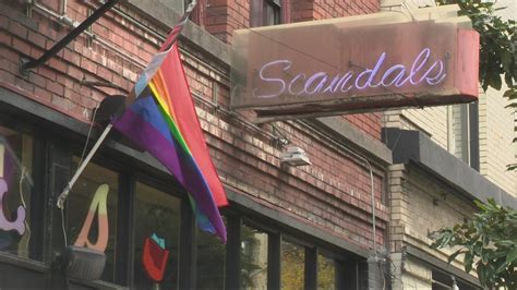 Portlanders mourn victims of mass shooting at LGBTQ+ nightclub | kgw.com