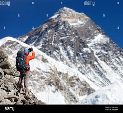 View Of Mount Everest 8848m From Kala Patthar With Tourist On The Way
