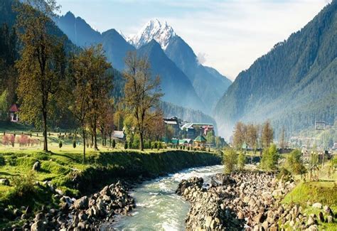 10 Unbelievably Beautiful Places To Visit In Kashmir