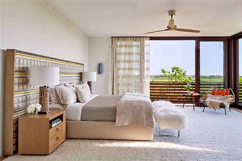 In feng shui, the commanding position for the bed is as far away from the bedroom door as possible, but in a spot which still allows you to keep an eye on the room's entrance. Inspiring Feng Shui Bedroom Ideas For Your Home | Décor Aid