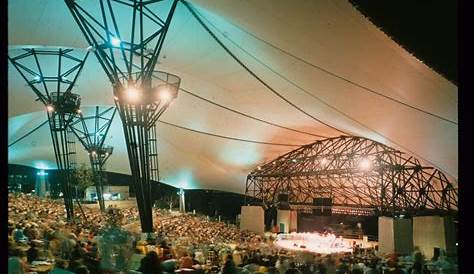 Picture Of A Concert : Riverfront Amphitheater Chene Aretha Detroitriverfront | sunwalls