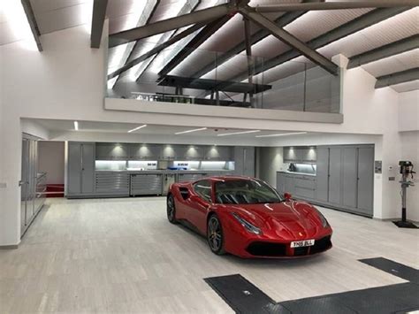 [Get 35+] Car At Home Garage