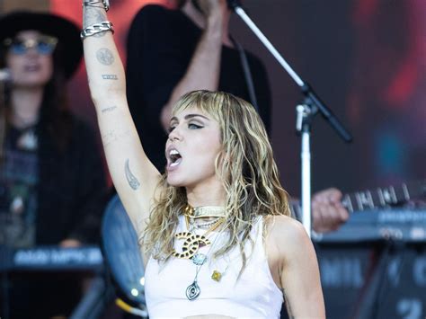Miley Cyrus Shares Her Advice For Young Musicians Shropshire Star