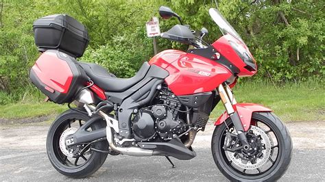 Let's post your questions on this product.you might receive fruitful information from others. 2012 Triumph Tiger 1050 SE ABS - YouTube