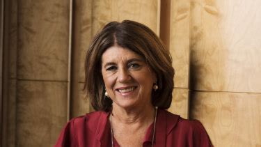 1989'da wilson, afl'nin altın medya ödülünü kazanan ilk kadın oldu. 'Their right to do something': Caroline Wilson demands AFL ...