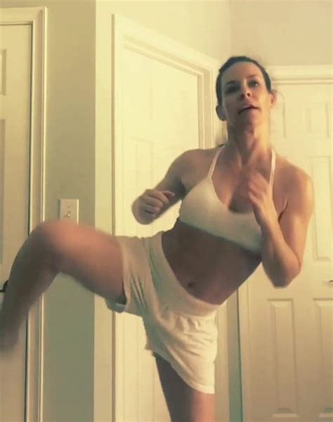 Evangeline Lilly Slo Mo Abs And Bouncy Tits Xhamster