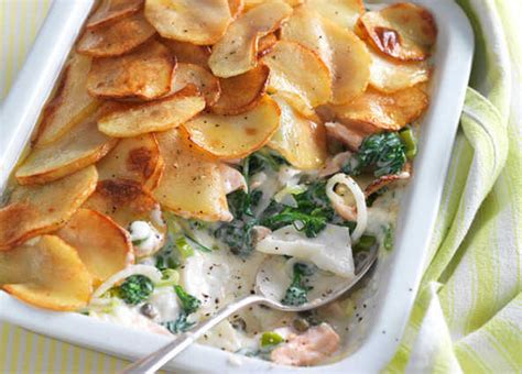 Our resident pie man daniel britten, caterer extraordinaire and former masterchef contestant, will be serving up a deliciously creamy fish pie in this class. Recipe: Luxury fish pie | Sainsbury's