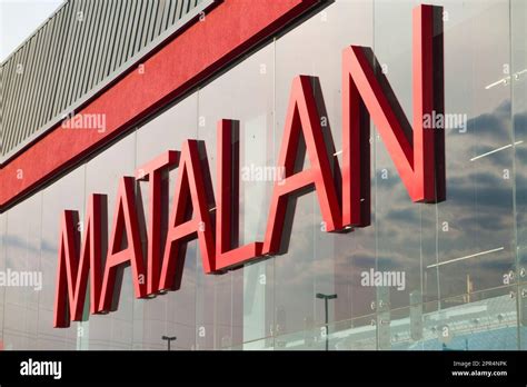 John Hargreaves Matalan Hi Res Stock Photography And Images Alamy