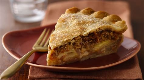 Here are some tips:what you need:~1/2 cup flour ~1/2 brown sugar~1 pillsbury pie crustmix flour and brown sugar. Pear Caramel Apple Praline Pie Recipe - Pillsbury.com