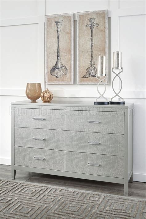 Olivet silver upholstered panel bedroom set. Olivet Bedroom 5pc Set B560 in Silver Finish by Ashley ...