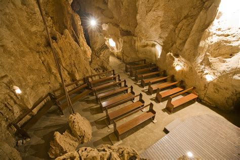 Tours Capricorn Caves