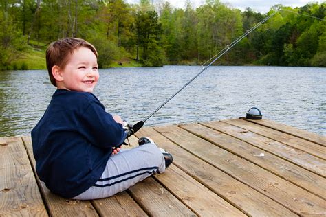 7 Tips For A Great First Fishing Trip With Your Child Bass Louie