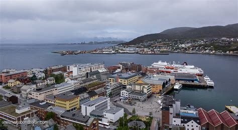 Fischerboote im hammerfest norwegen unter blauem himmel. Hammerfest, Norway: The Town On Top Of The World ...