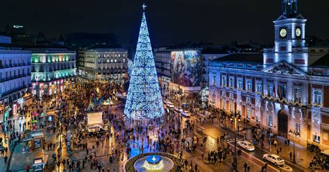 Madrid Inaugura Las Fiestas La Ciudad Enciende Sus Luces De Navidad